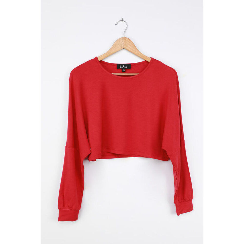 LULU’S LOOK AT ME NOW RED DOLMAN SLEEVE CROP TOP